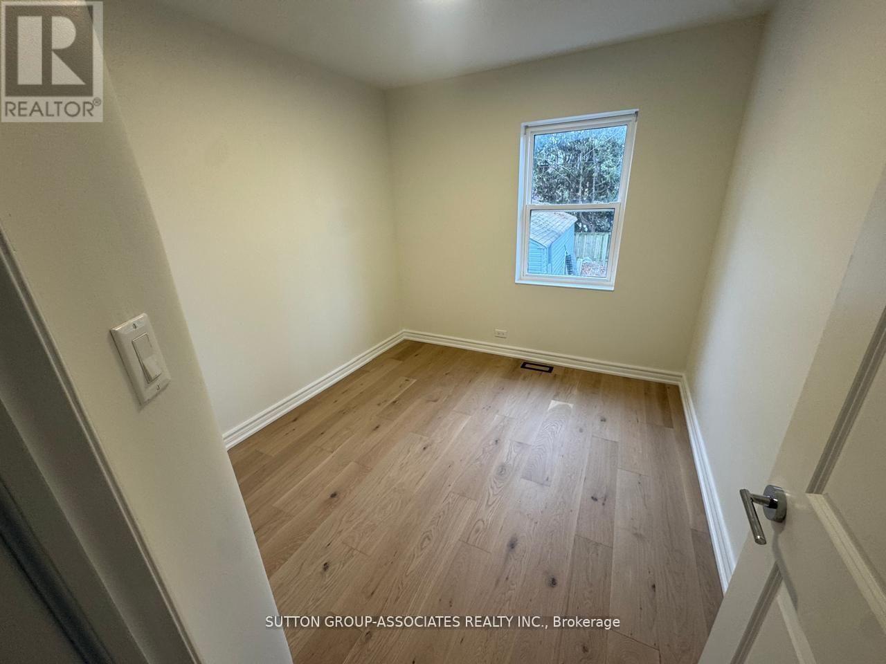 121 Yardley Avenue, Toronto (O'connor-Parkview), Ontario  M4B 2B3 - Photo 10 - E12928780