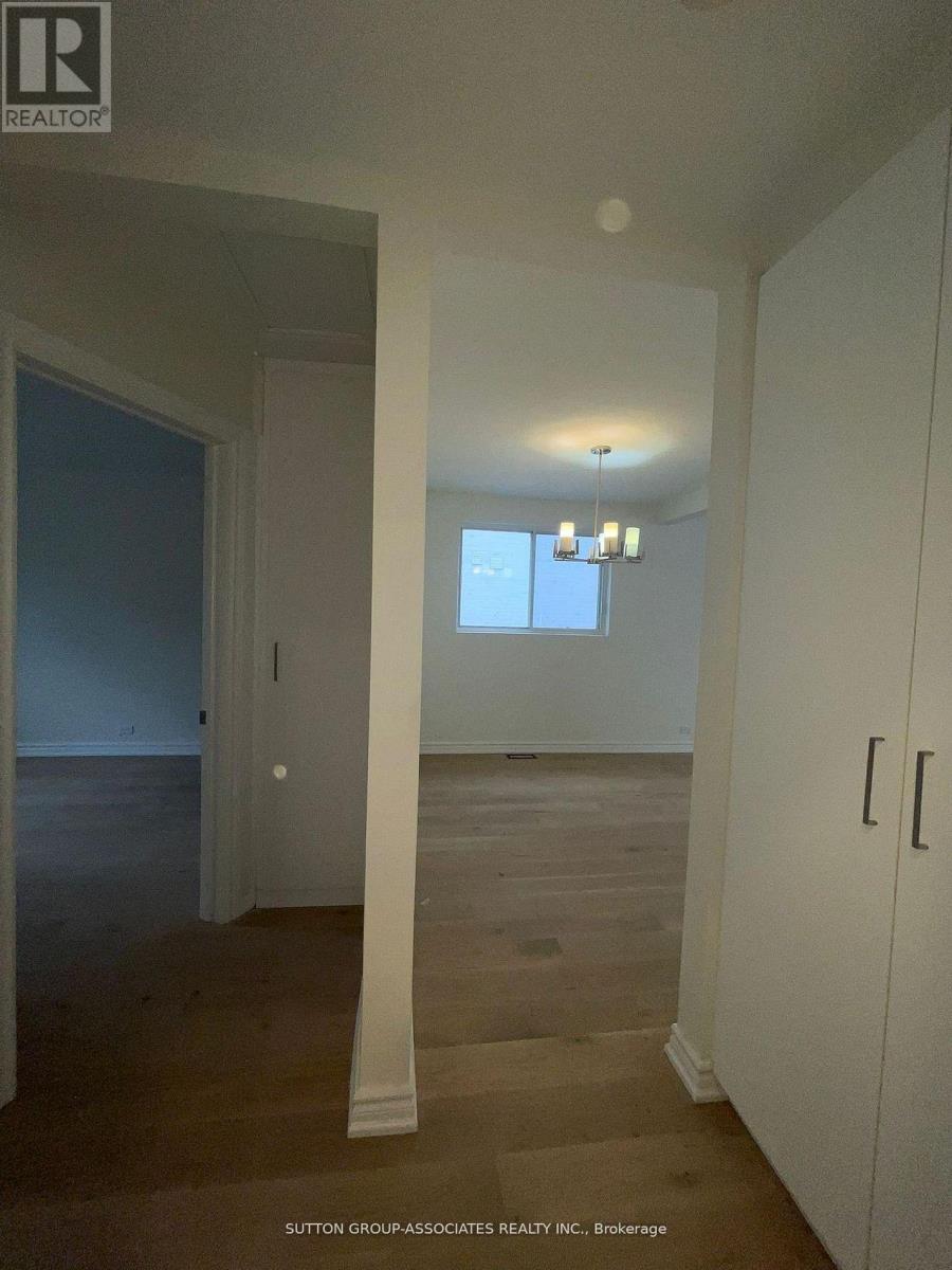 121 Yardley Avenue, Toronto (O'connor-Parkview), Ontario  M4B 2B3 - Photo 13 - E12928780