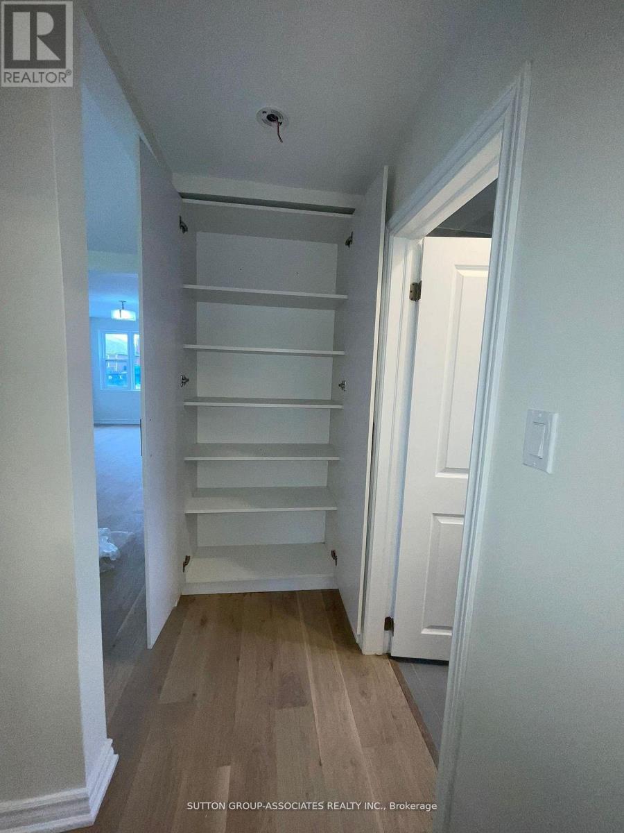 121 Yardley Avenue, Toronto (O'connor-Parkview), Ontario  M4B 2B3 - Photo 14 - E12928780