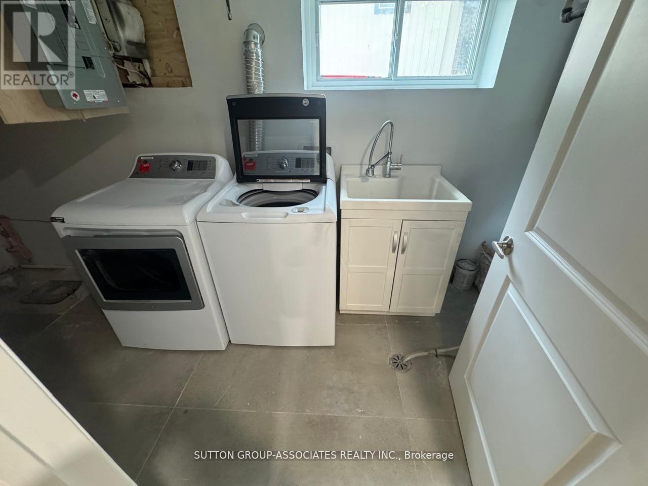 121 Yardley Avenue, Toronto (O'connor-Parkview), Ontario  M4B 2B3 - Photo 17 - E12928780