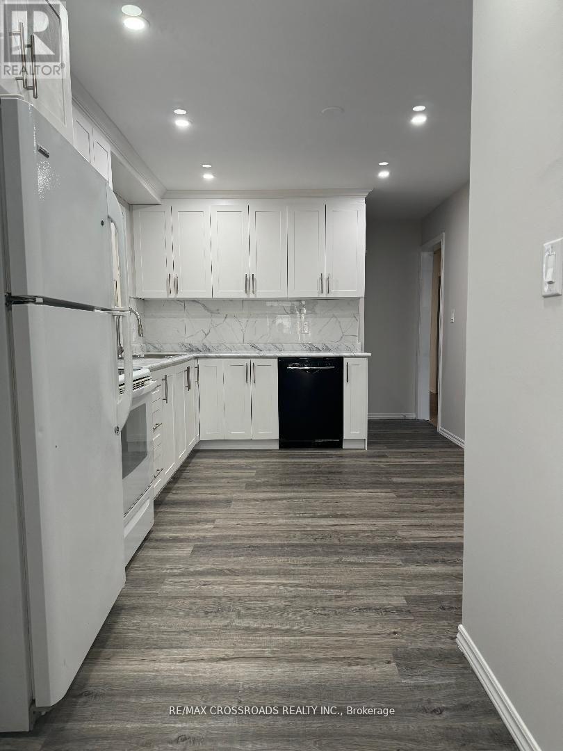 24 Cole Avenue, Clarington (Bowmanville), Ontario  L1C 1K6 - Photo 2 - E12928842