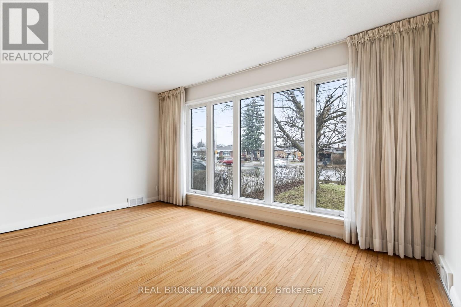 141 Ellesmere Road, Toronto, Ontario  M1R 4C3 - Photo 6 - E12928918