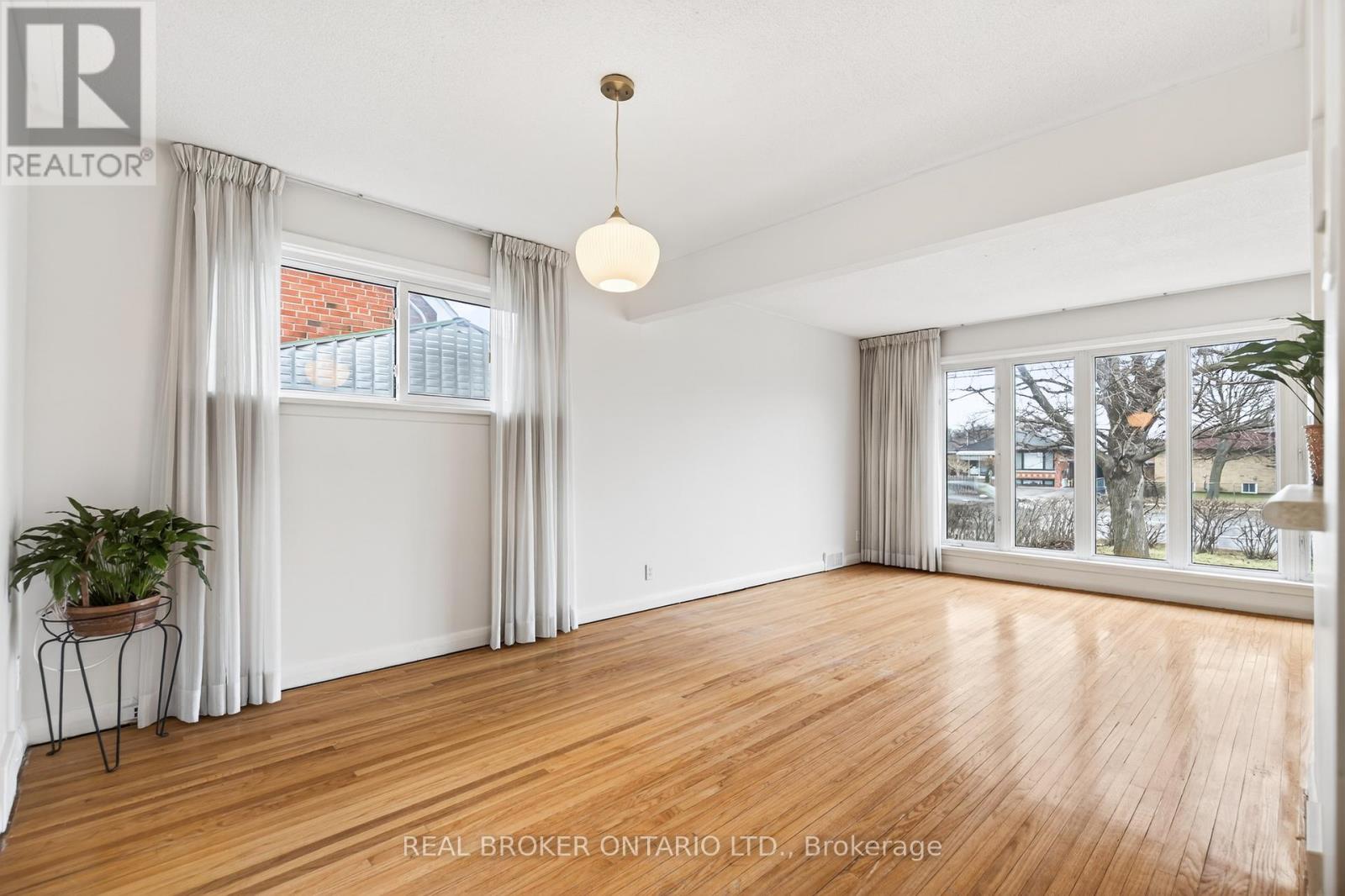 141 Ellesmere Road, Toronto, Ontario  M1R 4C3 - Photo 7 - E12928918