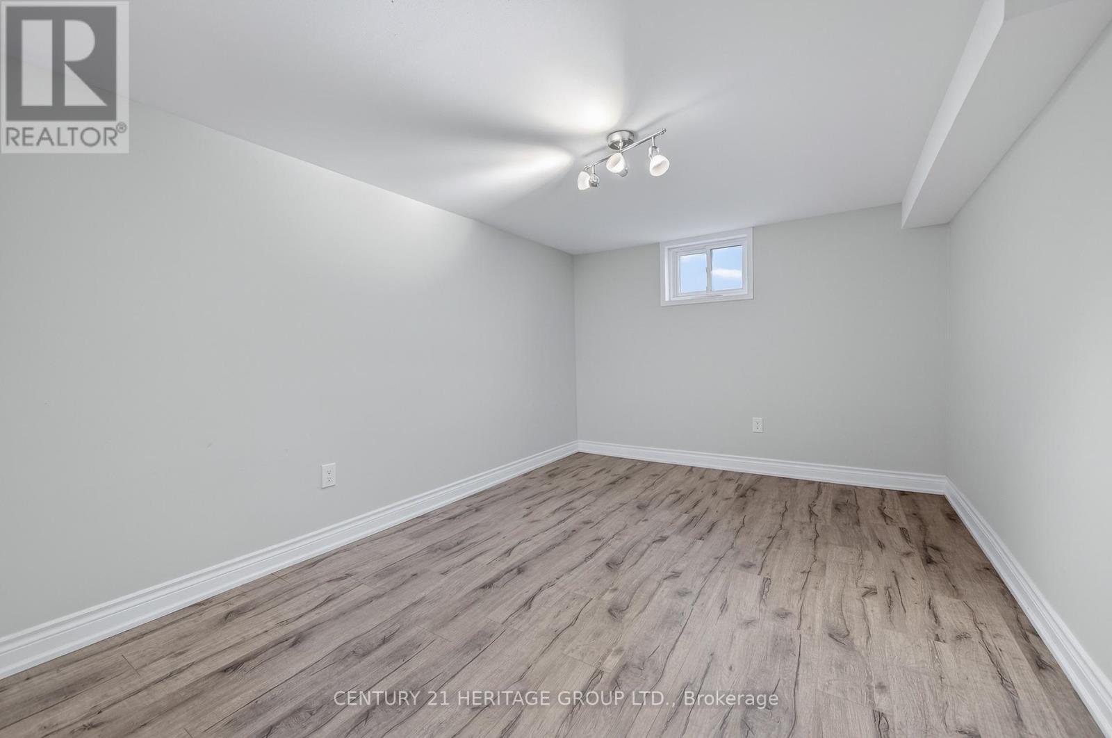 111 Ondrey Street, Bradford West Gwillimbury (Bradford), Ontario  L3Z 2X1 - Photo 38 - N12923036