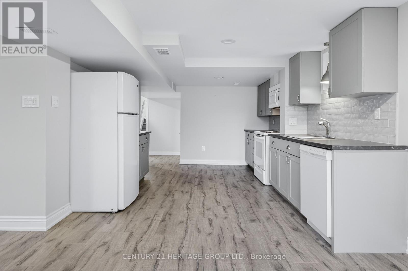 111 Ondrey Street, Bradford West Gwillimbury (Bradford), Ontario  L3Z 2X1 - Photo 31 - N12923036