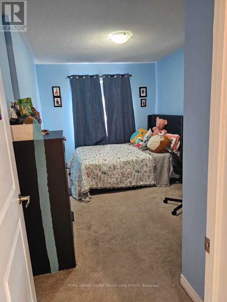 146 Werry Avenue, Southgate, Ontario  N0C 1B0 - Photo 9 - X12683378