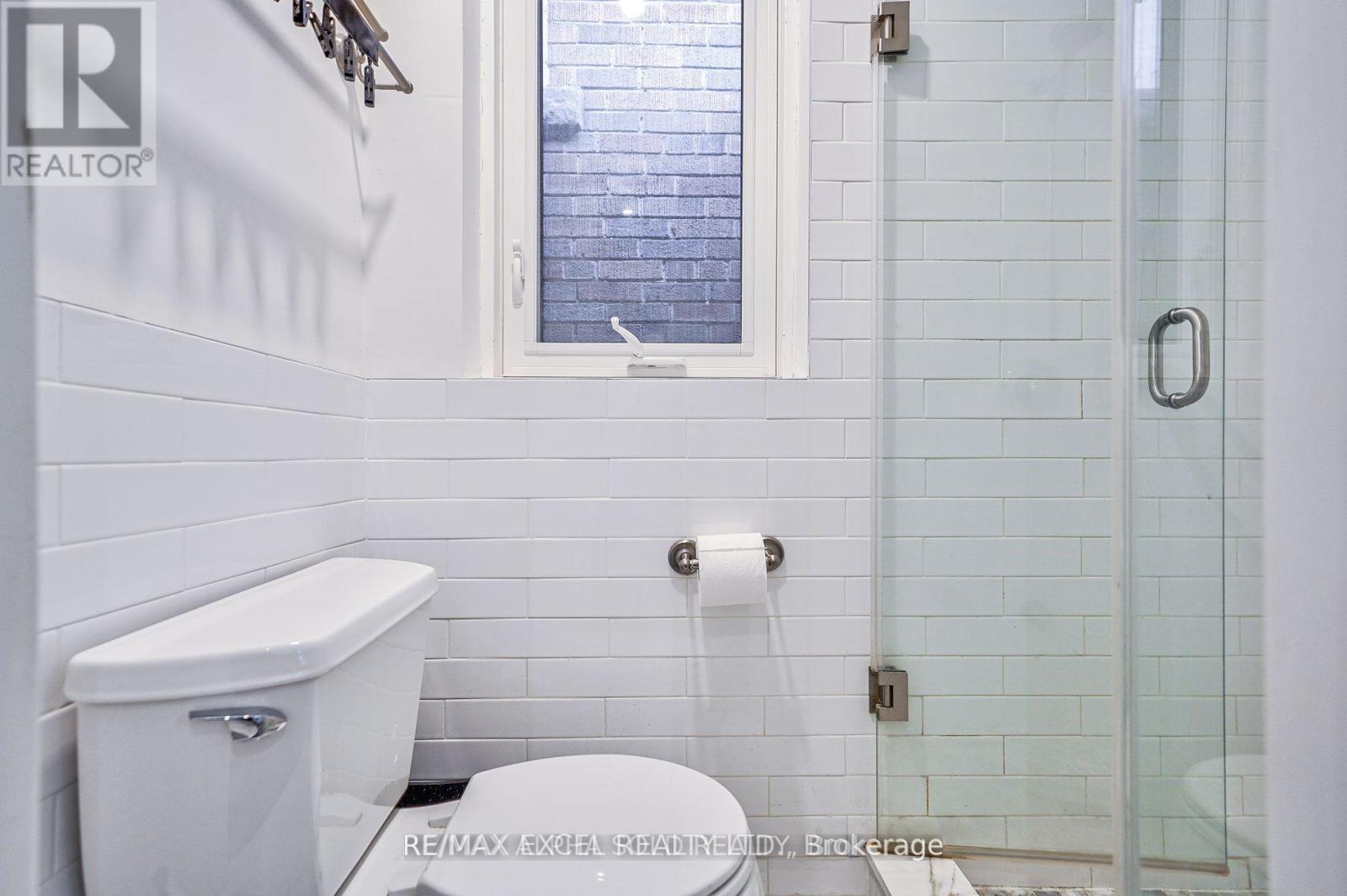 132 Glengarry Avenue, Toronto (Lawrence Park North), Ontario  M5M 1E2 - Photo 18 - C12895714