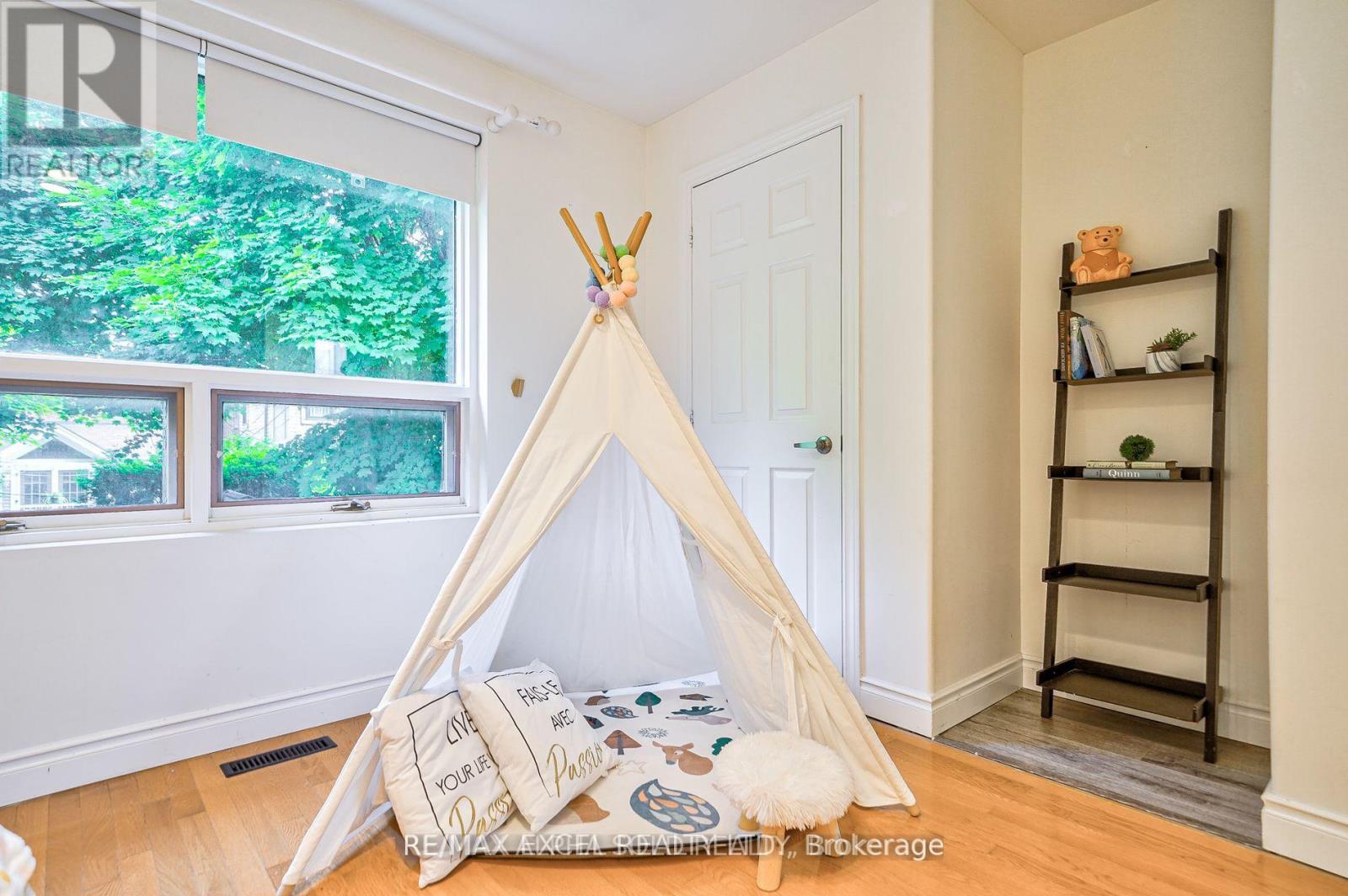 132 Glengarry Avenue, Toronto (Lawrence Park North), Ontario  M5M 1E2 - Photo 25 - C12895714