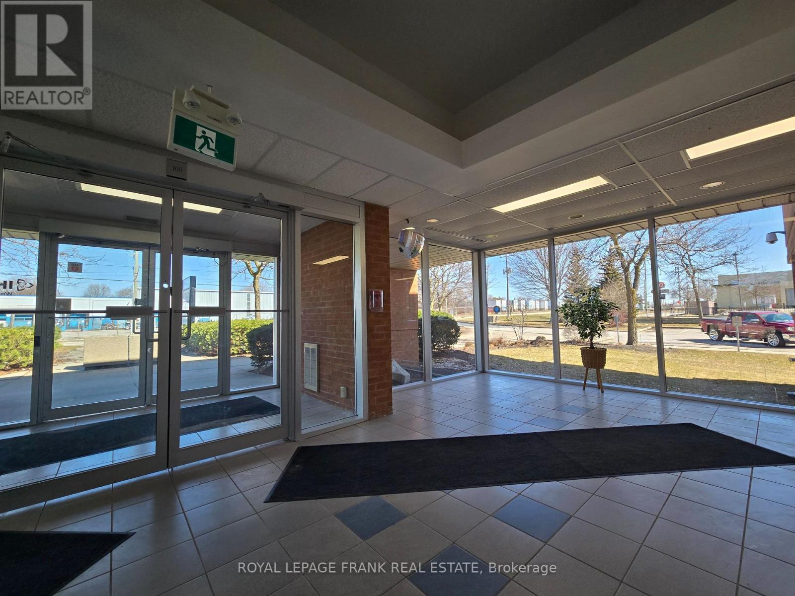 B11 - 415 Baseline Road, Clarington, Ontario  L1C 5M2 - Photo 4 - E12516404