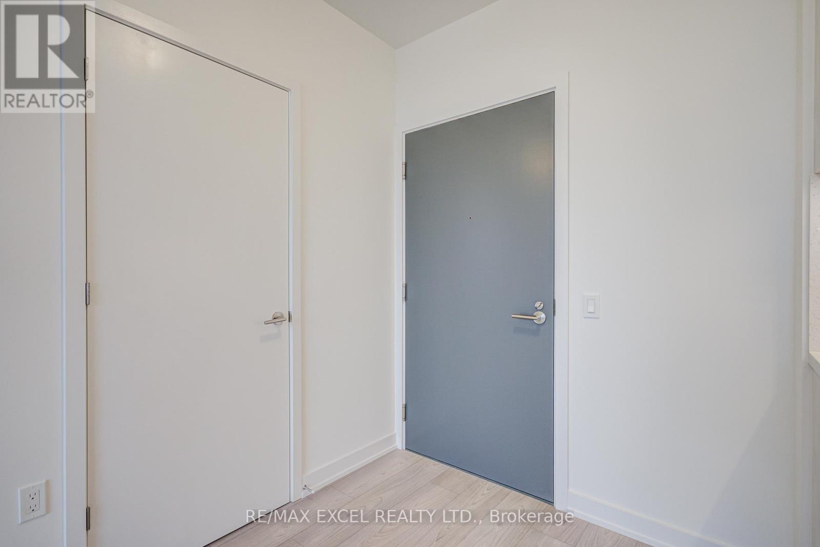 1011 - 5858 Yonge Street, Toronto, Ontario  M2M 0C6 - Photo 8 - C12909696