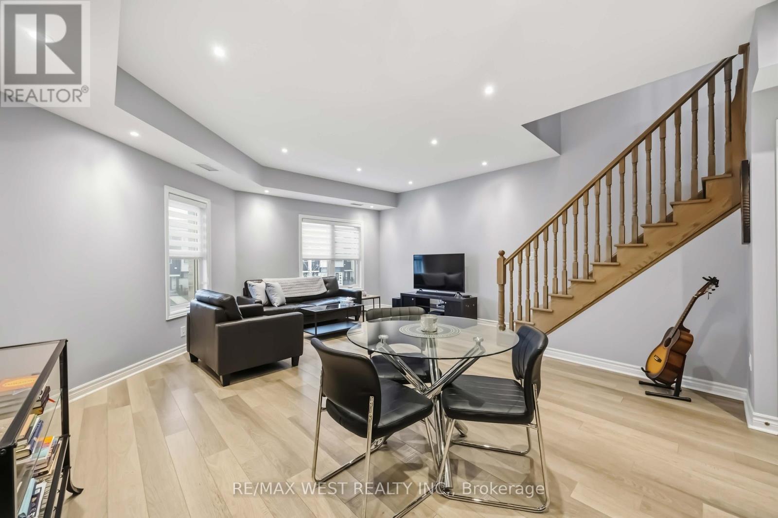 32 - 3905 Major Mackenzie Drive, Vaughan (Vellore Village), Ontario  L4H 4J9 - Photo 10 - N12928746