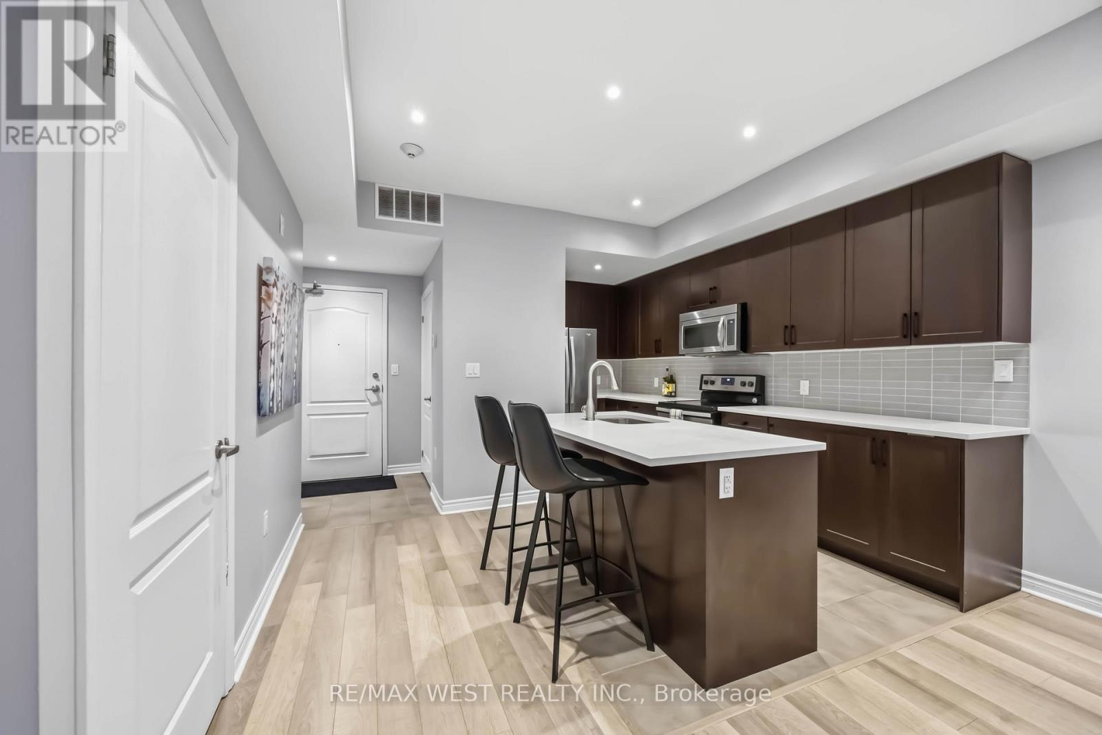 32 - 3905 Major Mackenzie Drive, Vaughan (Vellore Village), Ontario  L4H 4J9 - Photo 13 - N12928746