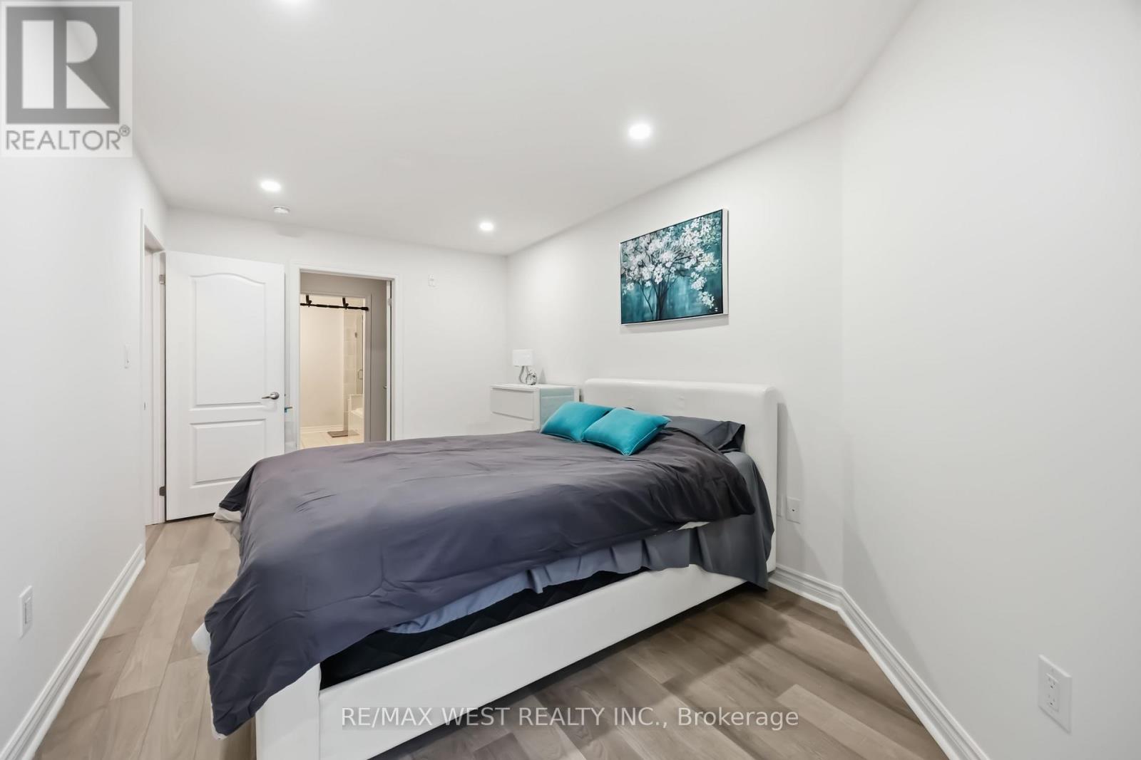 32 - 3905 Major Mackenzie Drive, Vaughan (Vellore Village), Ontario  L4H 4J9 - Photo 22 - N12928746