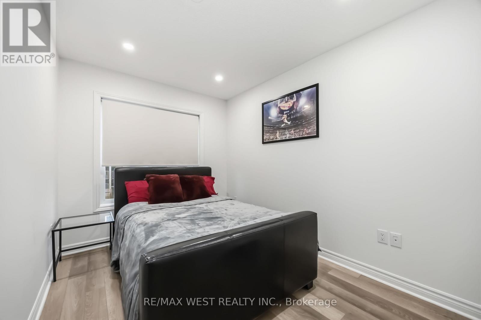 32 - 3905 Major Mackenzie Drive, Vaughan (Vellore Village), Ontario  L4H 4J9 - Photo 26 - N12928746