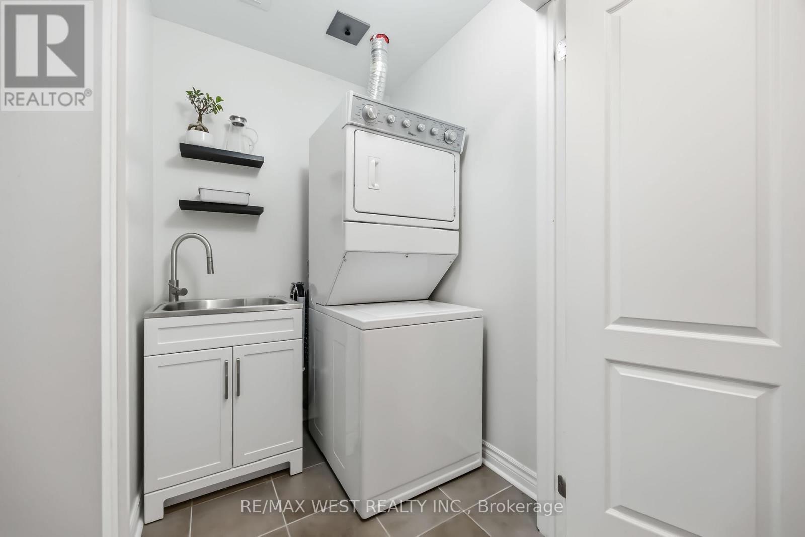 32 - 3905 Major Mackenzie Drive, Vaughan (Vellore Village), Ontario  L4H 4J9 - Photo 29 - N12928746