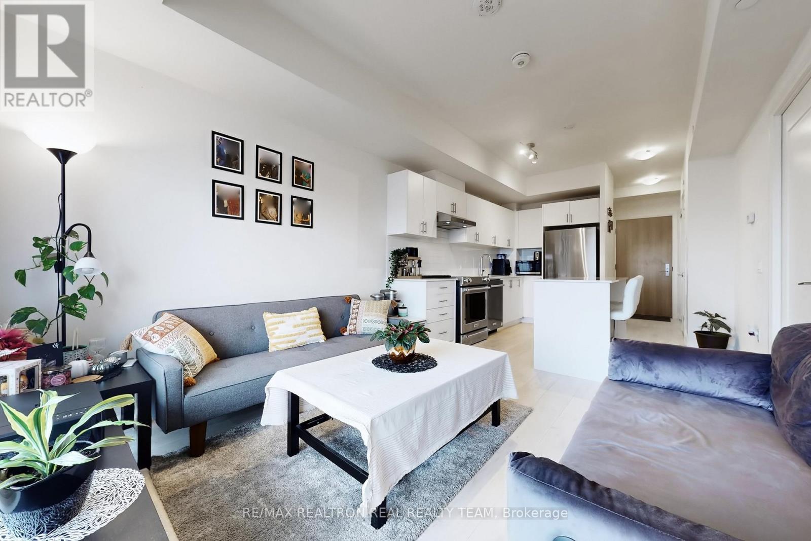 207 - 8960 Jane Street, Vaughan (Vellore Village), Ontario  L4K 2M9 - Photo 11 - N12928754