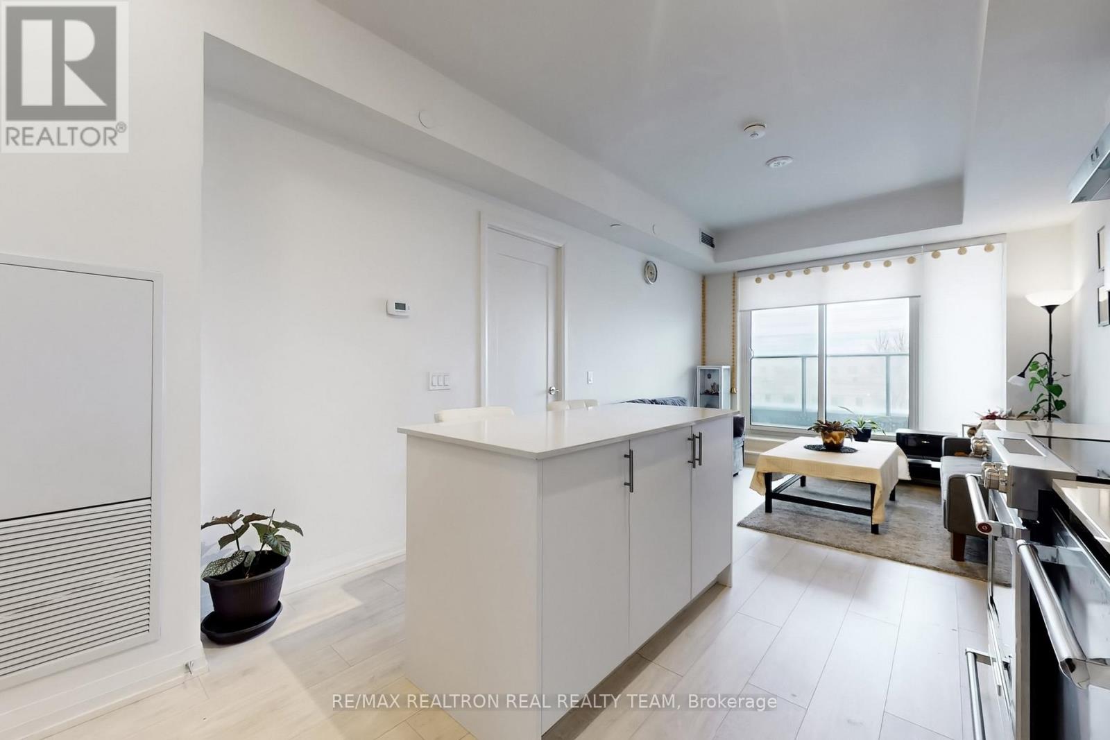 207 - 8960 Jane Street, Vaughan (Vellore Village), Ontario  L4K 2M9 - Photo 13 - N12928754