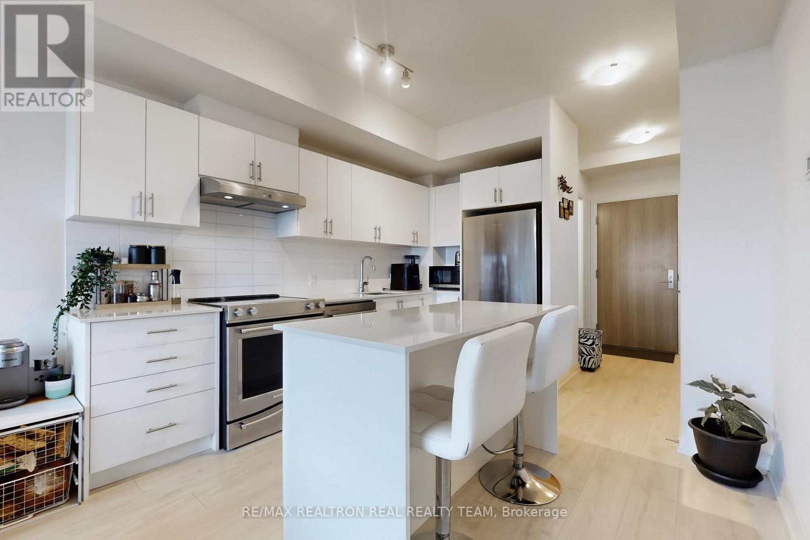 207 - 8960 Jane Street, Vaughan (Vellore Village), Ontario  L4K 2M9 - Photo 14 - N12928754