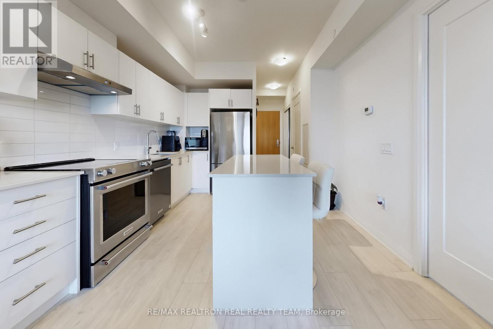 207 - 8960 Jane Street, Vaughan (Vellore Village), Ontario  L4K 2M9 - Photo 15 - N12928754