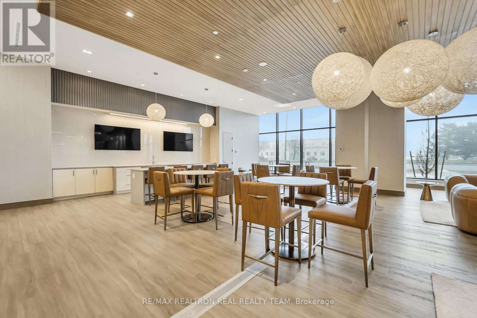 207 - 8960 Jane Street, Vaughan (Vellore Village), Ontario  L4K 2M9 - Photo 31 - N12928754