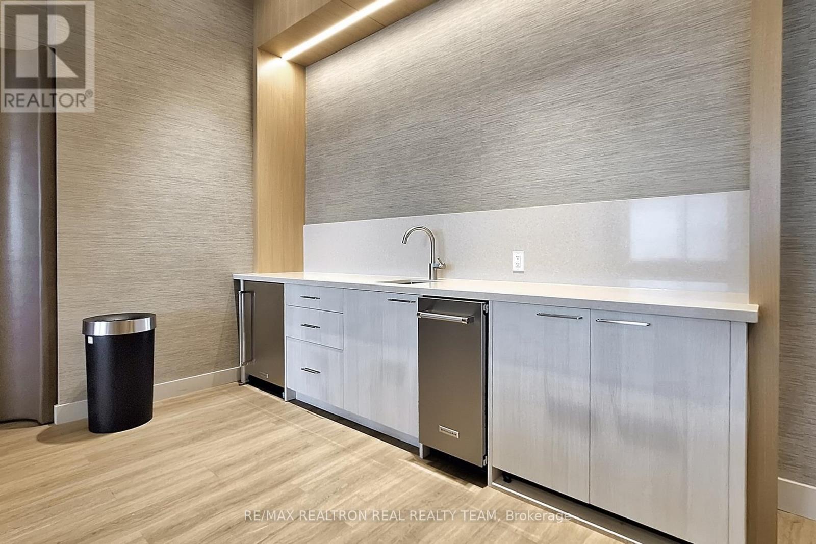 207 - 8960 Jane Street, Vaughan (Vellore Village), Ontario  L4K 2M9 - Photo 34 - N12928754