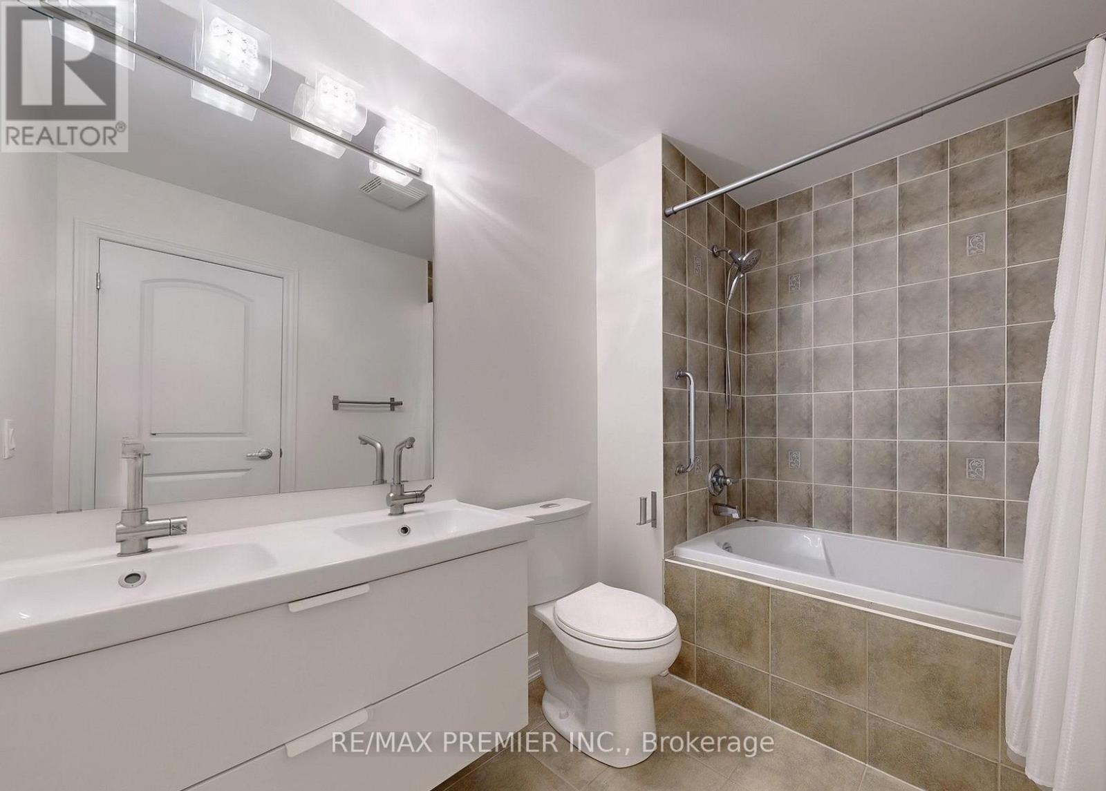 422 Lady Nadia Drive, Vaughan, Ontario  L6A 4E8 - Photo 12 - N12928812