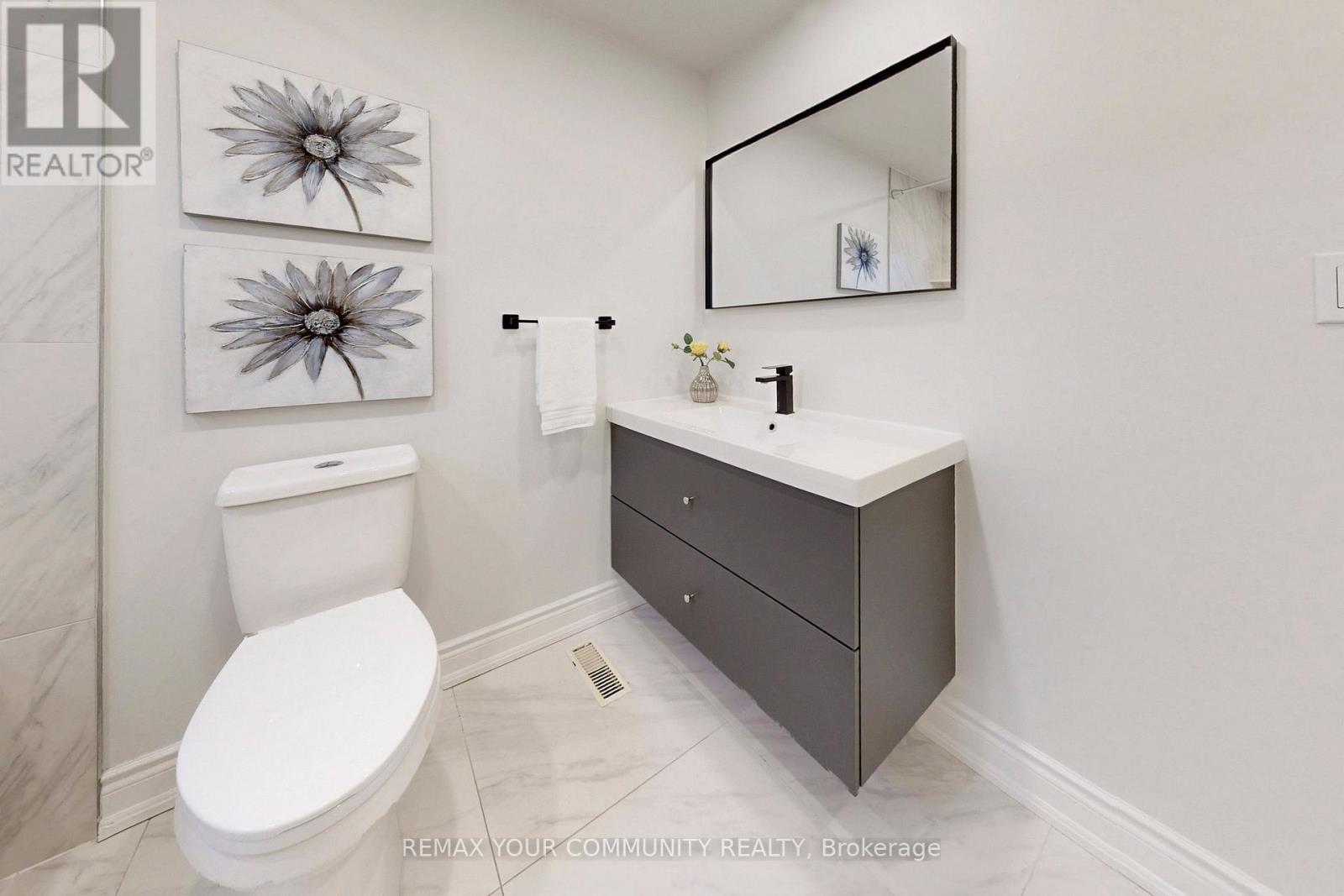 101 Ashton Road, Newmarket, Ontario  L3Y 5R6 - Photo 32 - N12928868