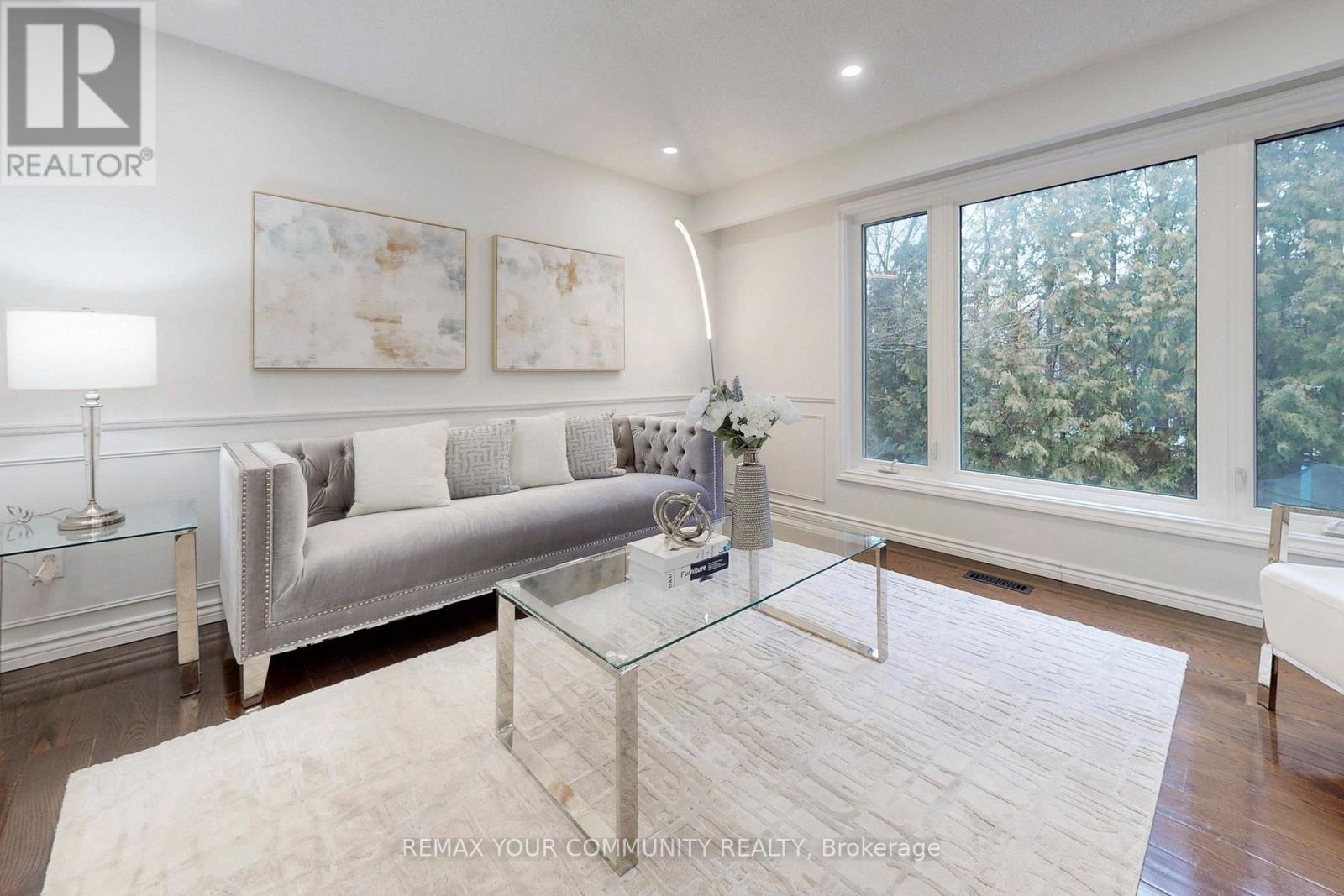 101 Ashton Road, Newmarket, Ontario  L3Y 5R6 - Photo 6 - N12928868