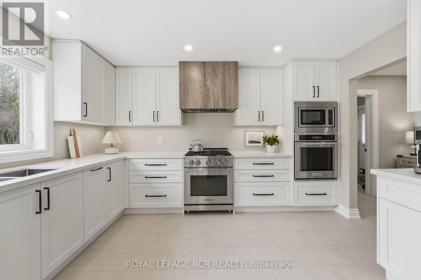 87 Mcclure Drive, King (King City), Ontario  L7B 1B9 - Photo 10 - N12928928