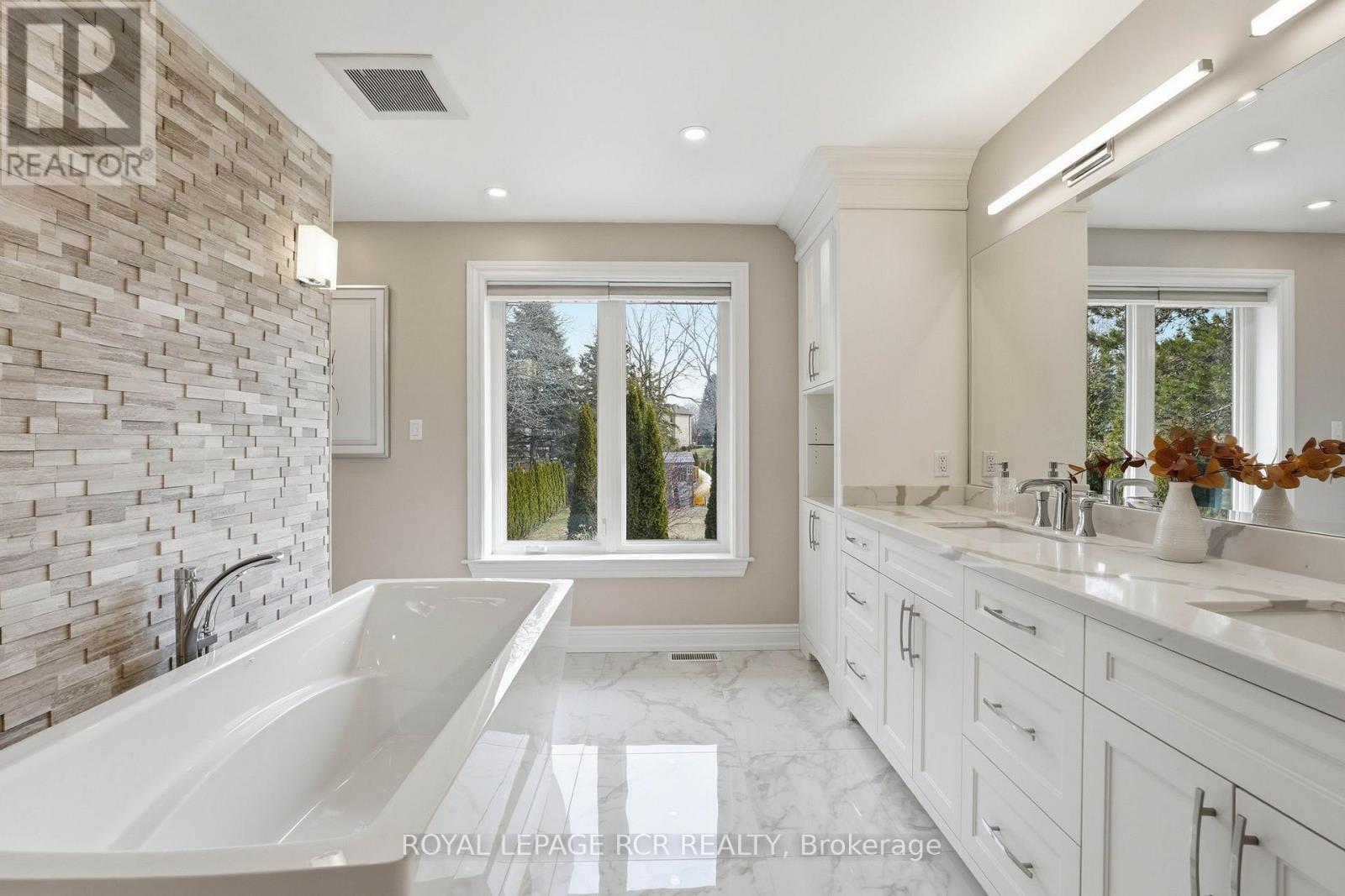 87 Mcclure Drive, King (King City), Ontario  L7B 1B9 - Photo 24 - N12928928