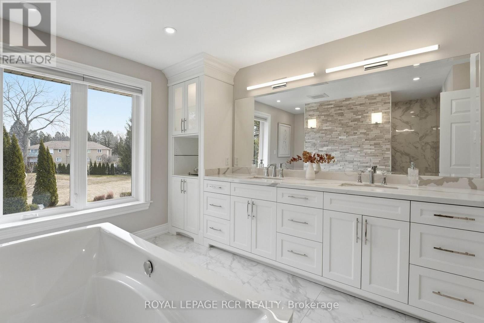 87 Mcclure Drive, King (King City), Ontario  L7B 1B9 - Photo 25 - N12928928