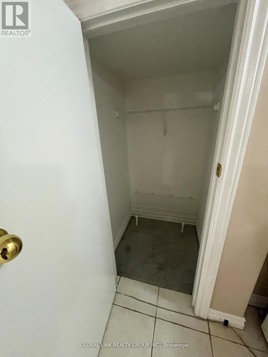 Basement - 166 Valentina Drive, Markham (Village Green-South Unionville), Ontario  L3R 4R8 - Photo 12 - N12929034