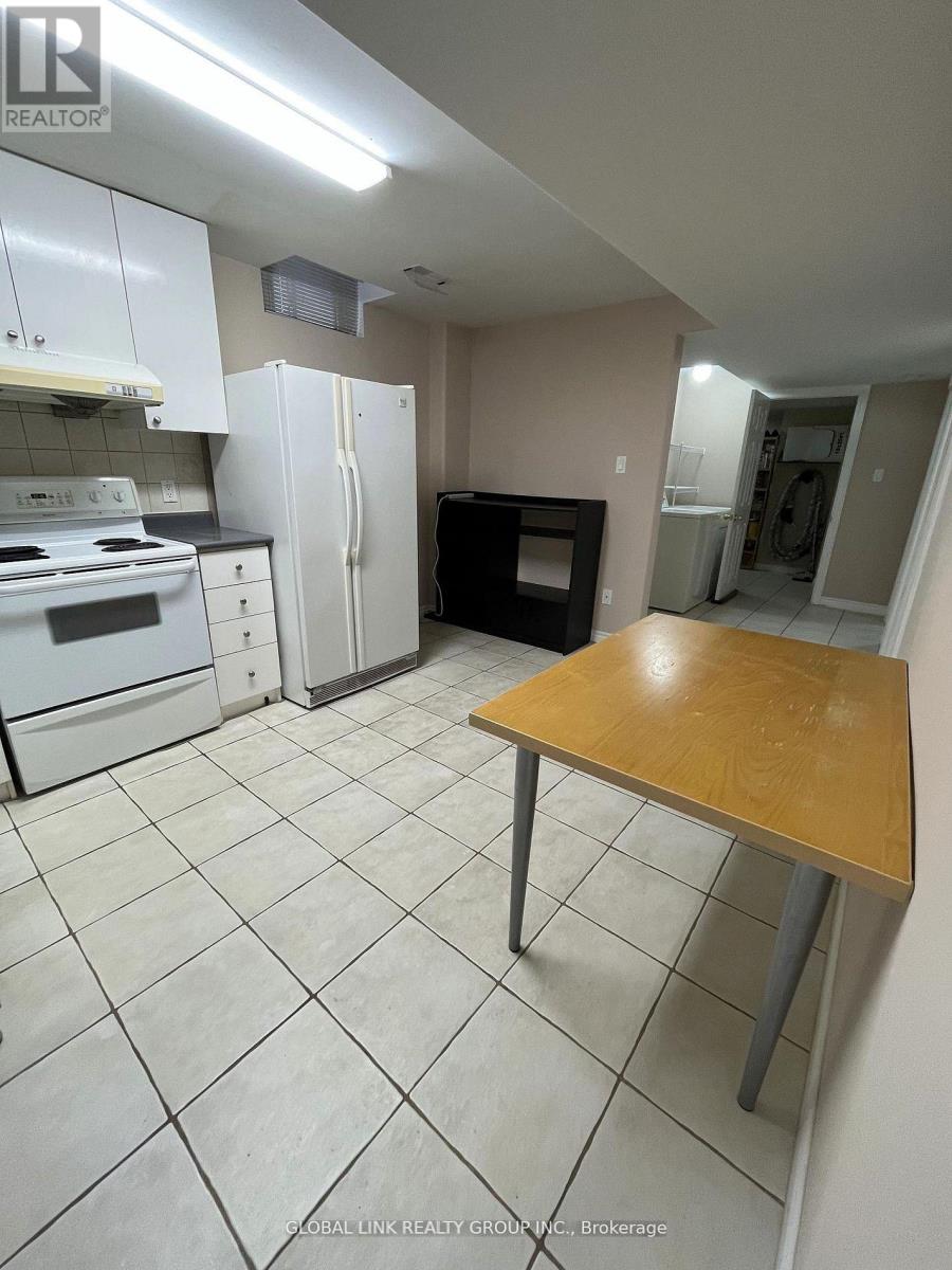 Basement - 166 Valentina Drive, Markham (Village Green-South Unionville), Ontario  L3R 4R8 - Photo 14 - N12929034