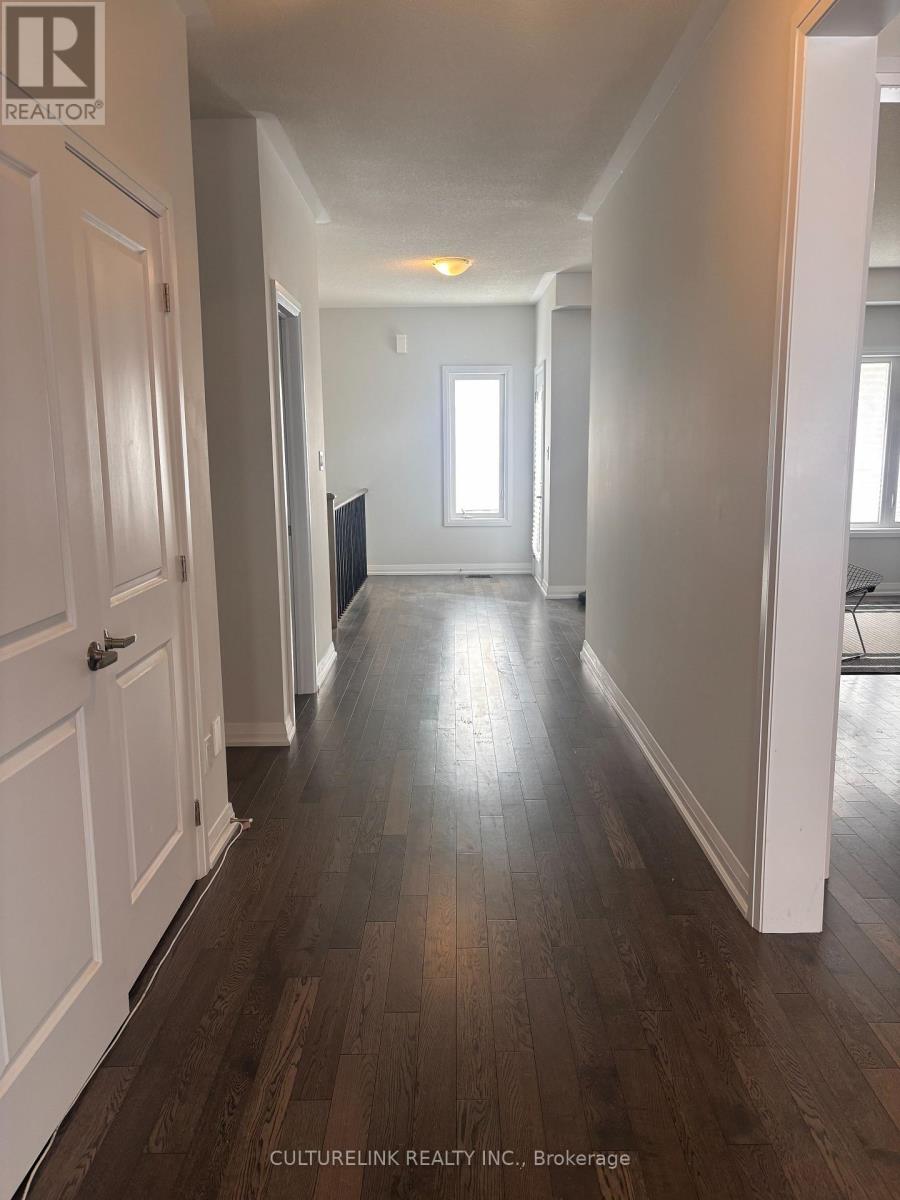 1426 Stovell Crescent, Innisfil (Lefroy), Ontario  L0L 1W0 - Photo 14 - N12929070