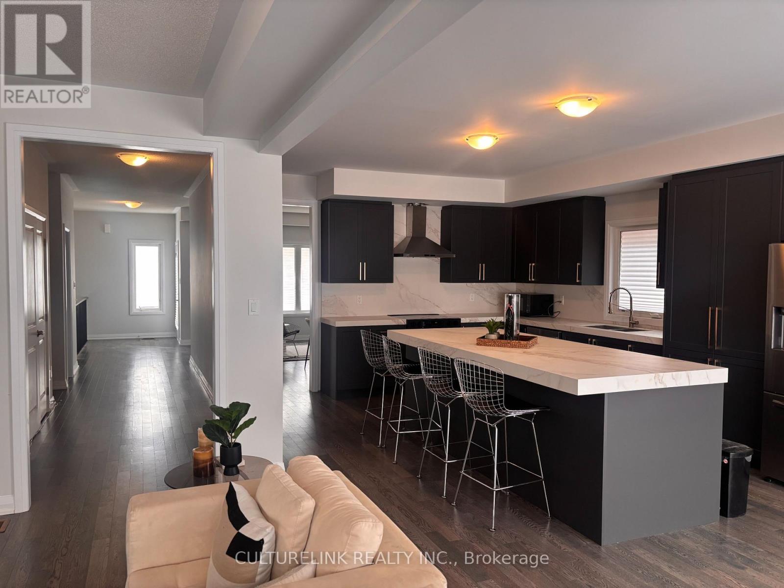 1426 Stovell Crescent, Innisfil (Lefroy), Ontario  L0L 1W0 - Photo 9 - N12929070