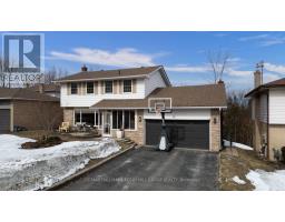 12 PEACOCK LANE, Barrie, Ontario