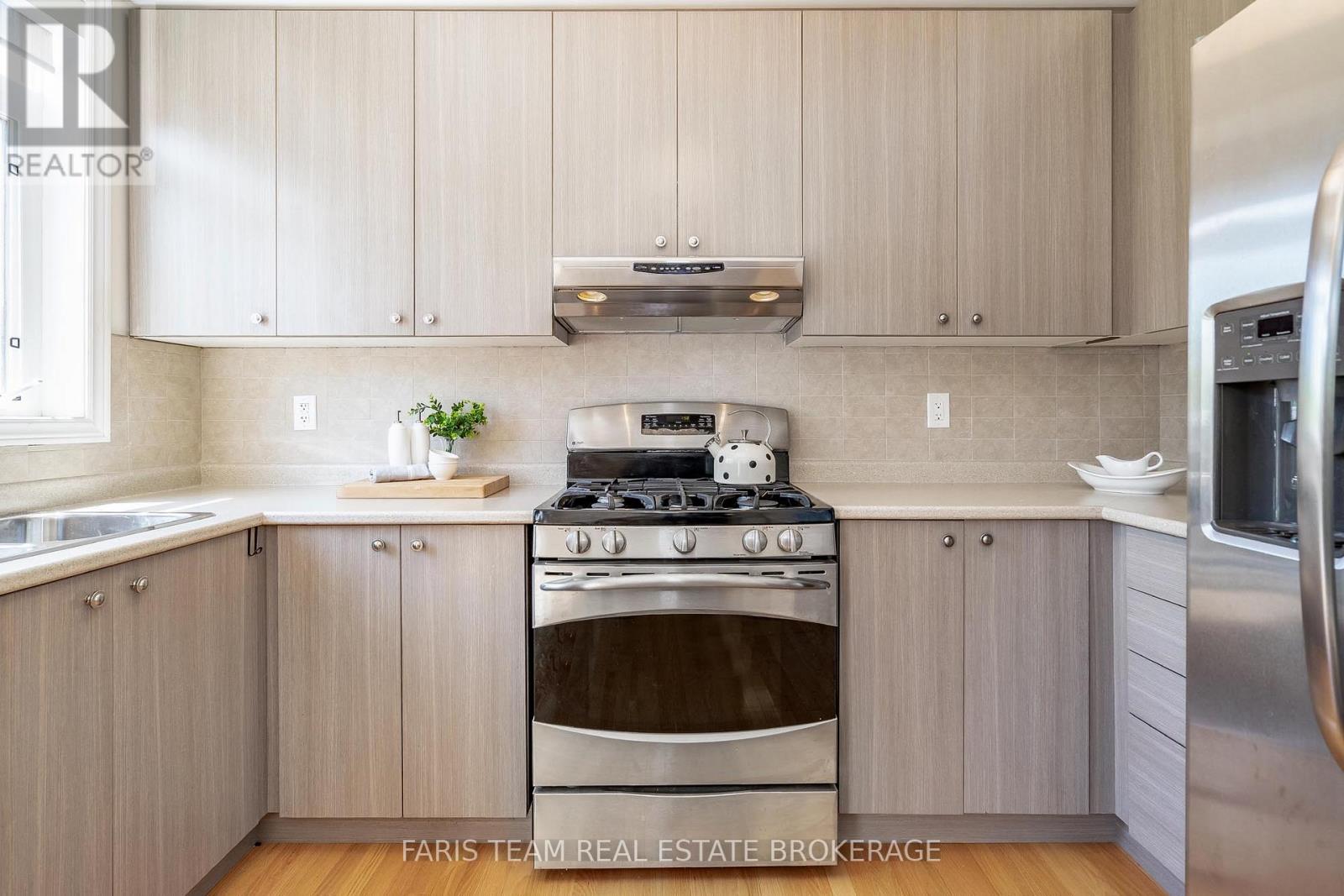 26 Barrington Trail, Collingwood, Ontario  L9Y 0G1 - Photo 5 - S12929008