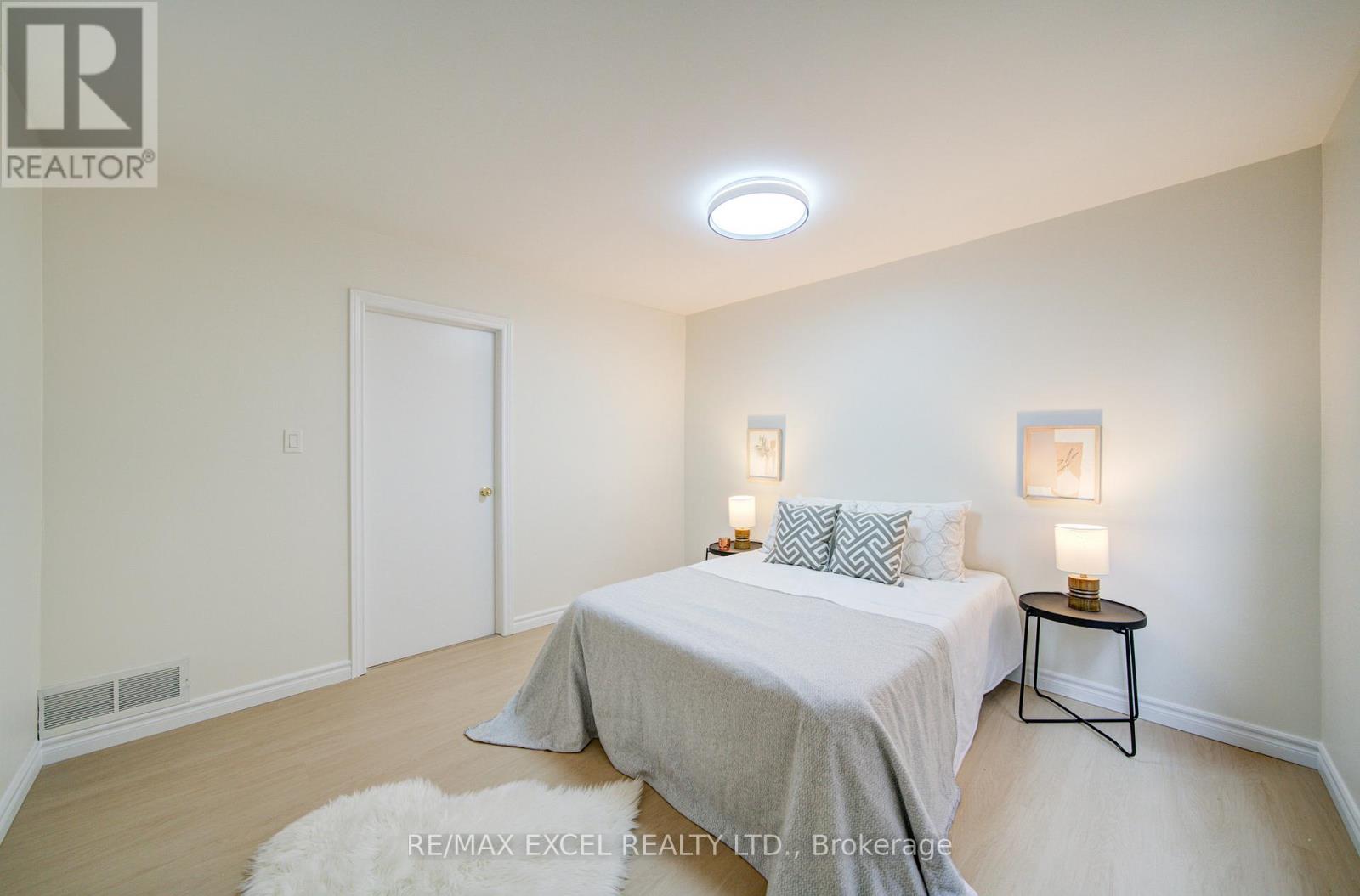 23 Tangmere Crescent, Markham, Ontario  L3R 6Z1 - Photo 10 - N12922170