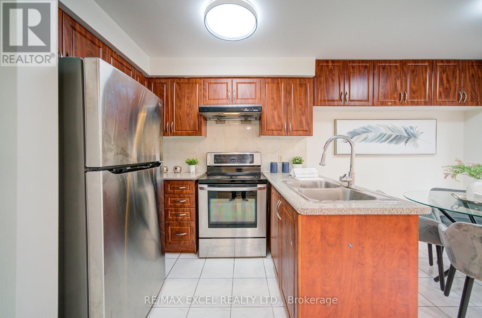 23 Tangmere Crescent, Markham, Ontario  L3R 6Z1 - Photo 16 - N12922170