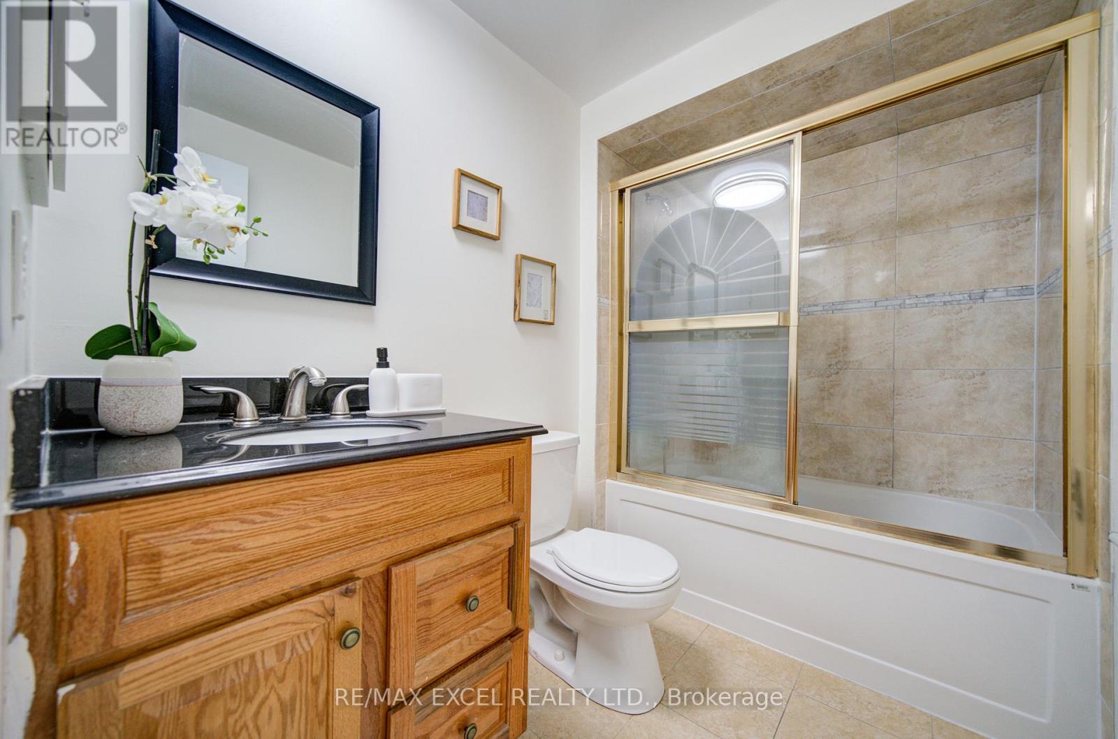 23 Tangmere Crescent, Markham, Ontario  L3R 6Z1 - Photo 34 - N12922170