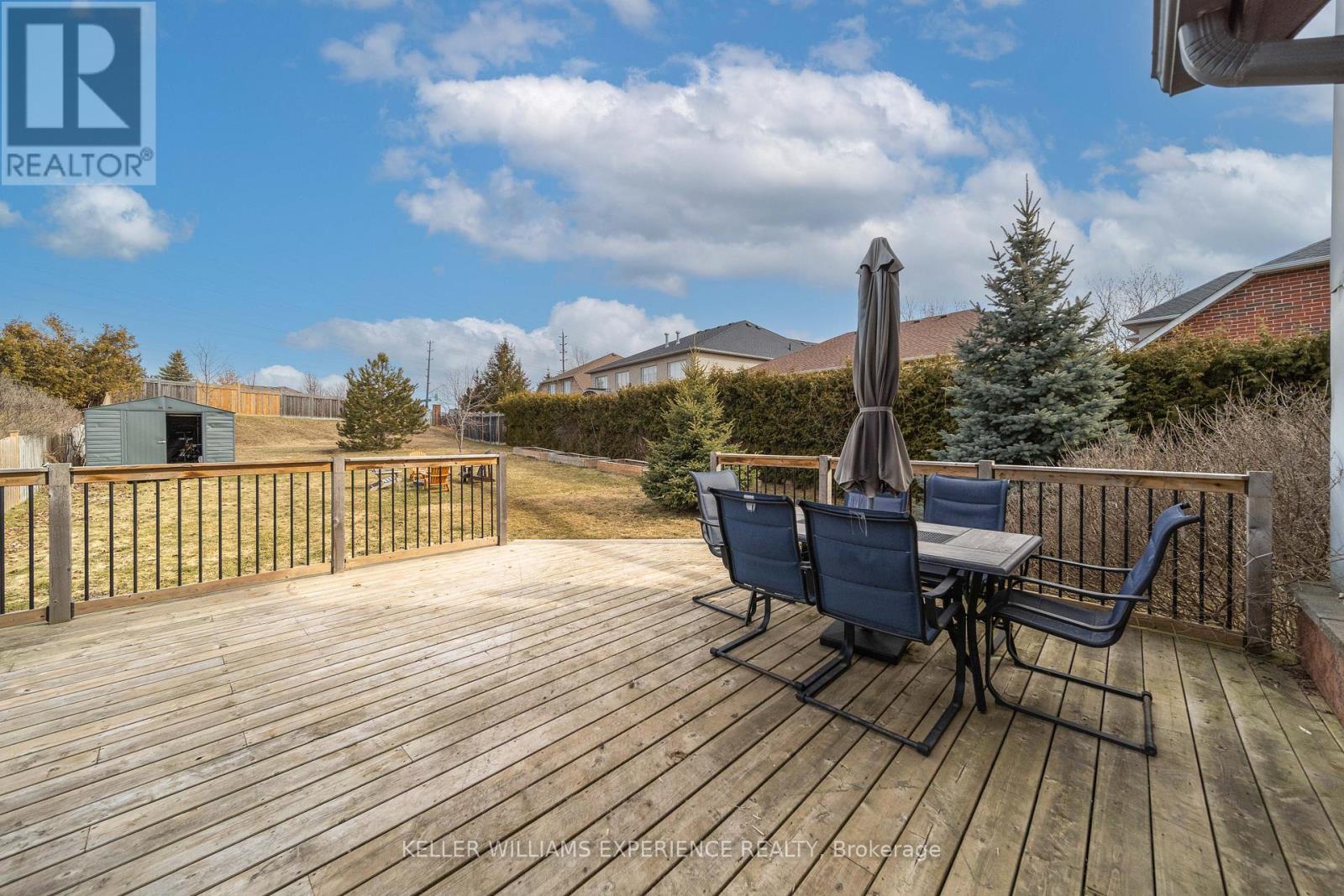 599 Walpole Crescent, Newmarket (Stonehaven-Wyndham), Ontario  L3X 2B5 - Photo 23 - N12925378