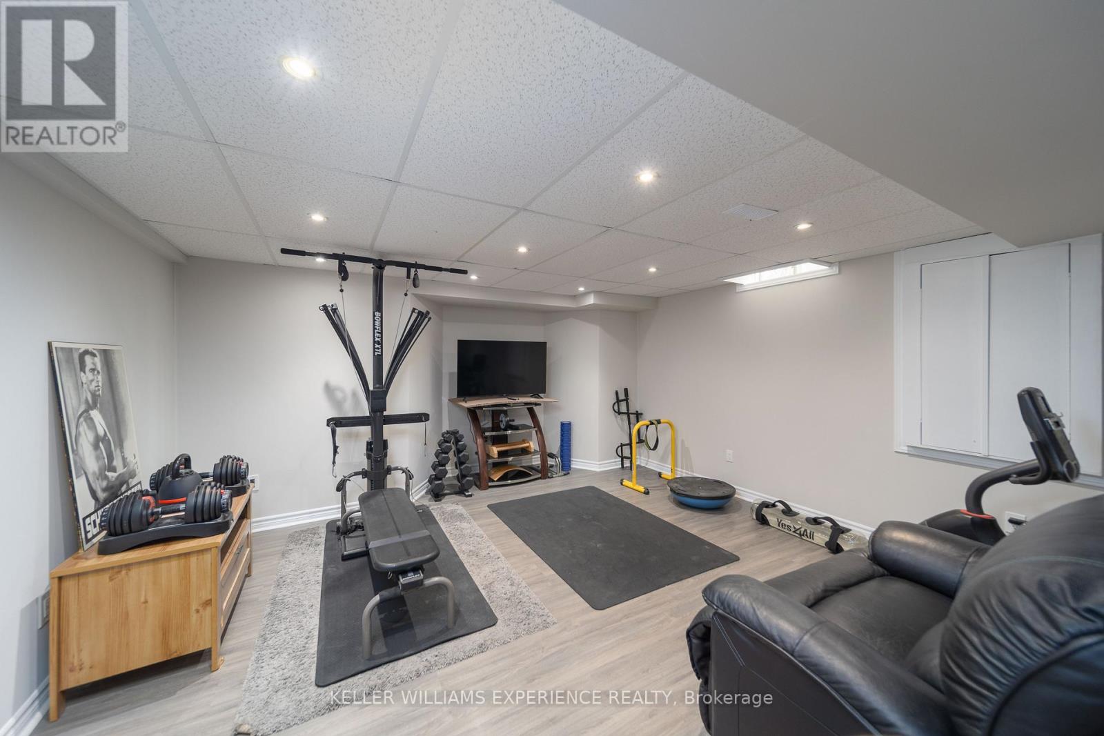 599 Walpole Crescent, Newmarket (Stonehaven-Wyndham), Ontario  L3X 2B5 - Photo 18 - N12925378