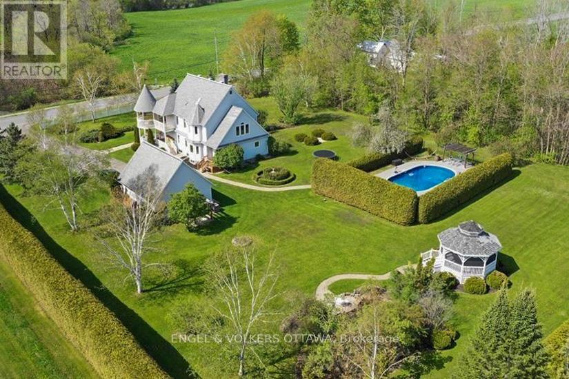 2410 Concession Road, North Grenville, Ontario  K0G 1J0 - Photo 37 - X12741860