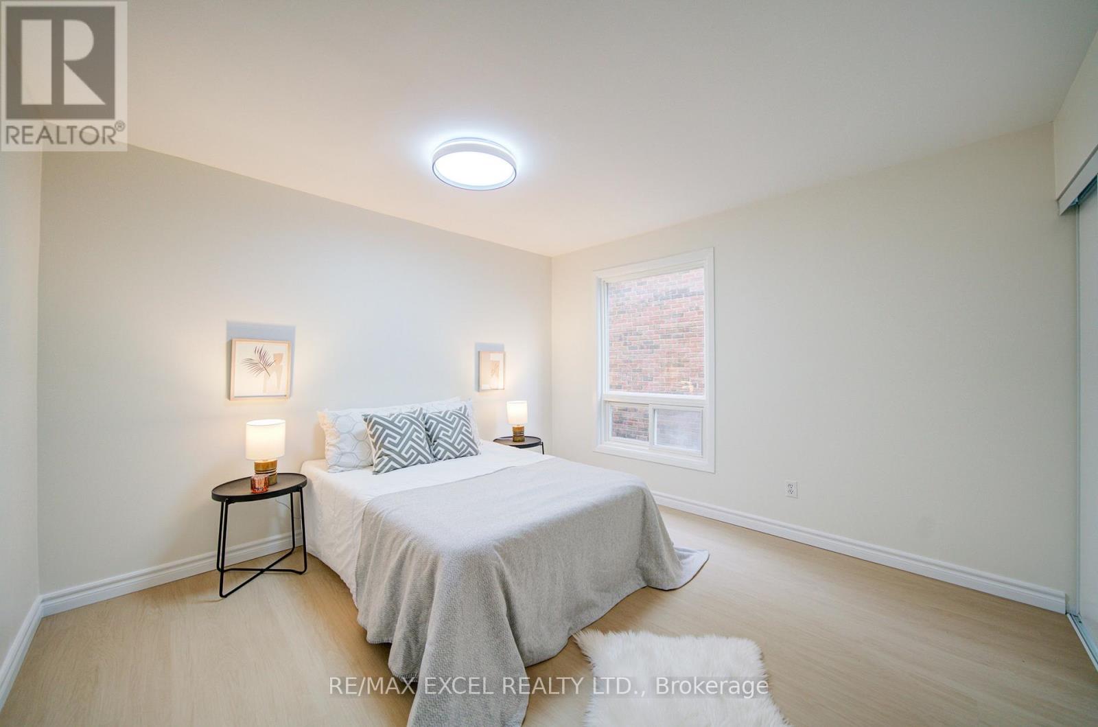 23 Tangmere Crescent, Markham, Ontario  L3R 6Z1 - Photo 8 - N12922170