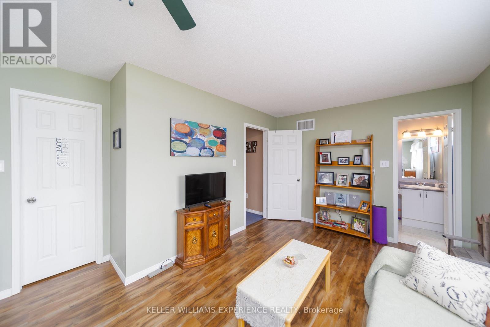 48 Basswood Drive, Barrie, Ontario  L4N 9P2 - Photo 12 - S12926348