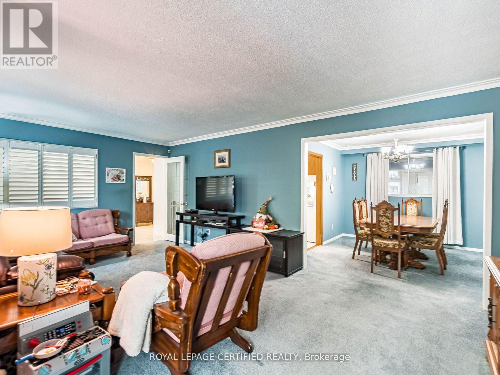 7497 Middleshire Drive, Mississauga, Ontario L4T 3S3 - Photo 16 - W12902976