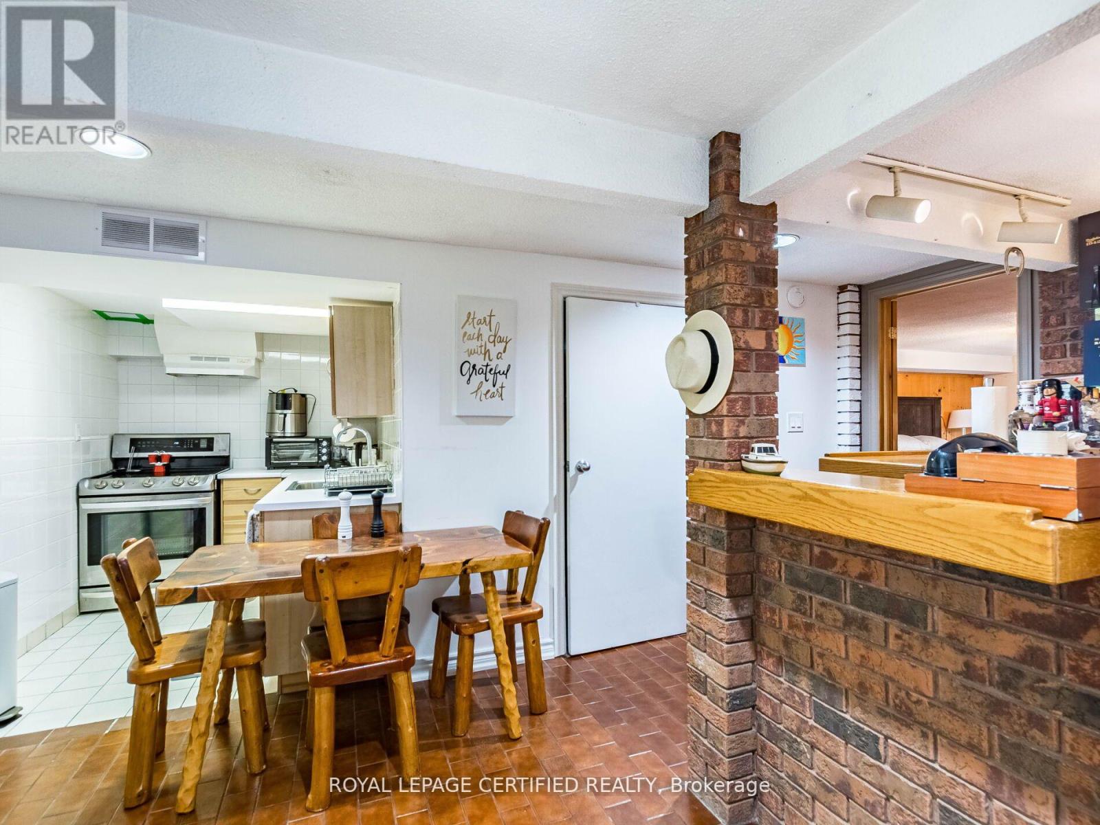 7497 Middleshire Drive, Mississauga, Ontario L4T 3S3 - Photo 28 - W12902976