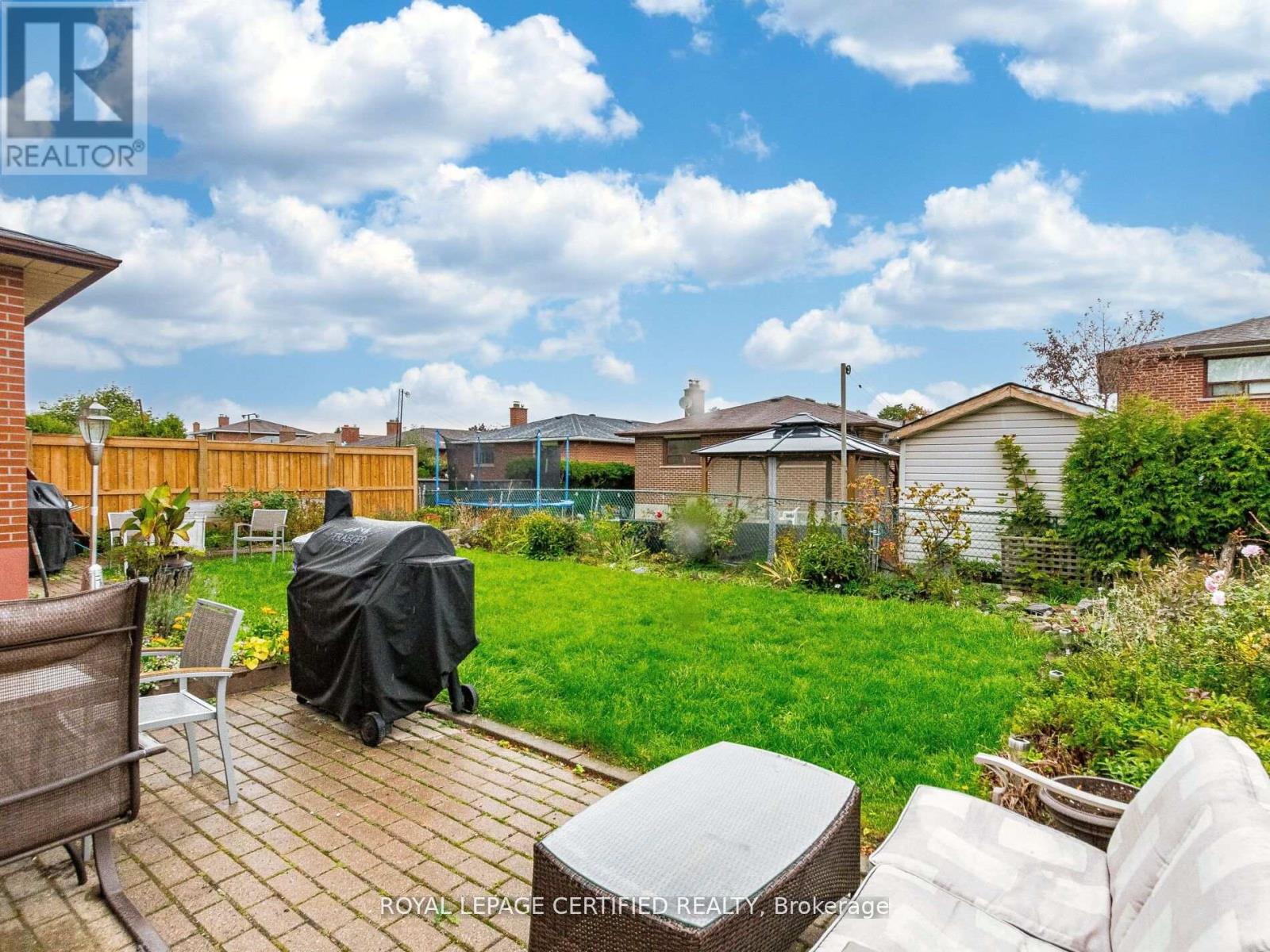 7497 Middleshire Drive, Mississauga, Ontario L4T 3S3 - Photo 45 - W12902976