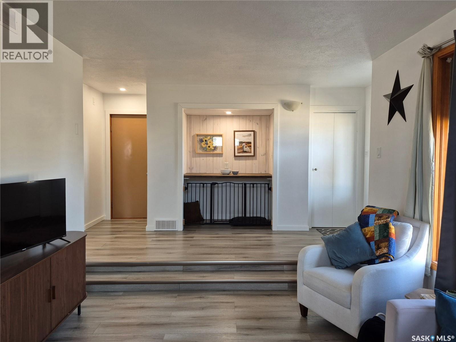 409 5th Avenue Se, Swift Current, Saskatchewan  S9H 3N5 - Photo 13 - SK031419