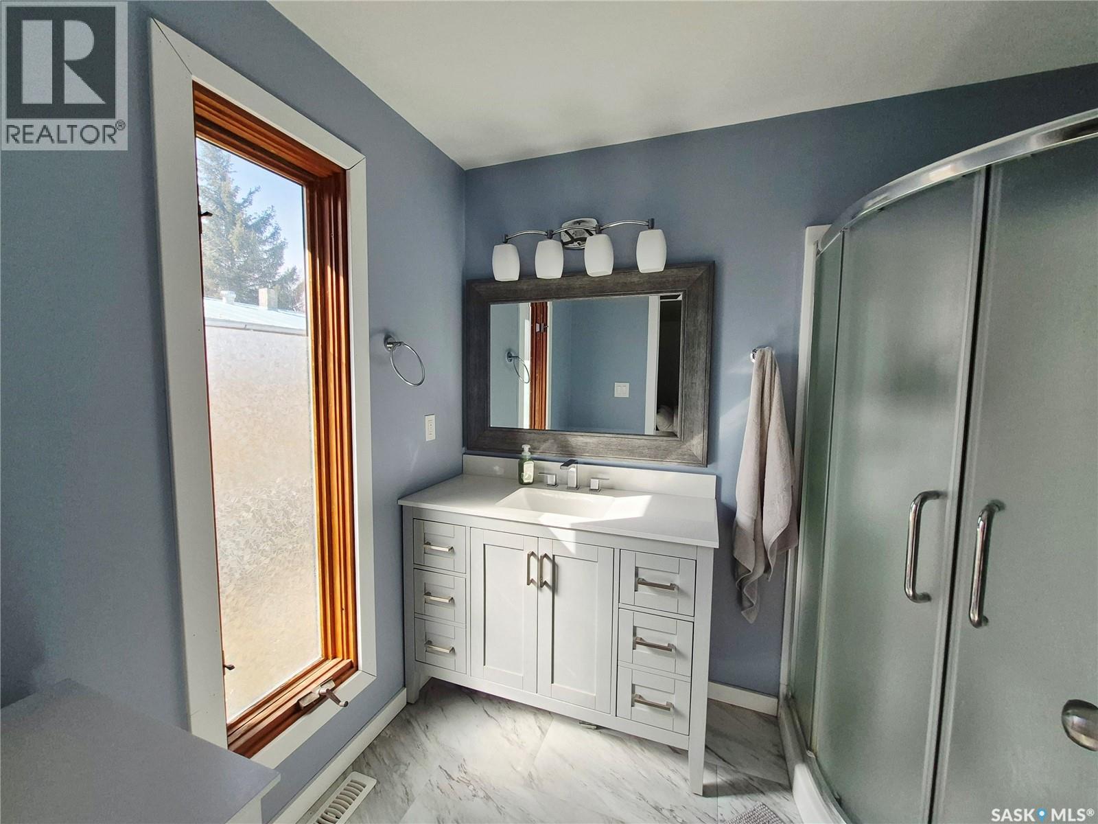 409 5th Avenue Se, Swift Current, Saskatchewan  S9H 3N5 - Photo 22 - SK031419